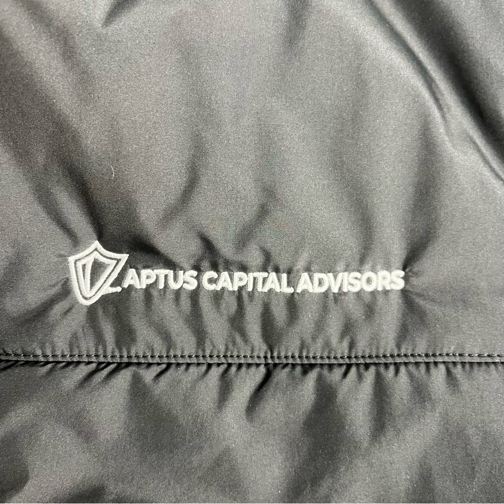 NWT The North Face Everyday Insulated Vest Black Puffer Branded Men’s Size M - Picture 3 of 8